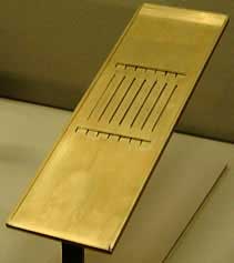A replica of the Perrault's calculating device