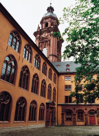 Julius-Maximilians-Universität Würzburg